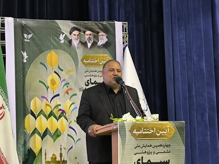 همایش ملی «سیمای امام رضا(ع) در زبان و ادبیات فارسی» در کرمانشاه برگزار شد