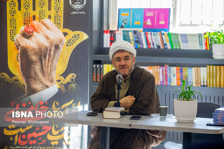 یک استاد دانشگاه: اشک بر امام حسین(ع) انسان را به ابدیت پیوند می‌دهد
