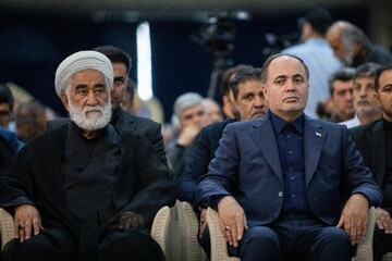 غلامرضا نوری قزلجه، وزیر جهاد کشاورزی در مراسم تجدید میثاق کارکنان جهاد کشاورزی با آرمان‌های امام خمینی (ره)