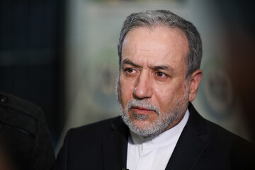 عراقچی: از هیچ تلاشی برای پیگیری فاجعه بمباران سردشت در مجامع بین‌المللی دریغ نمی‌کنیم