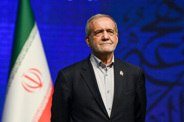 معاون دفتر پزشکیان: حمایت مراجع تقلید از دولت مایه دلگرمی است