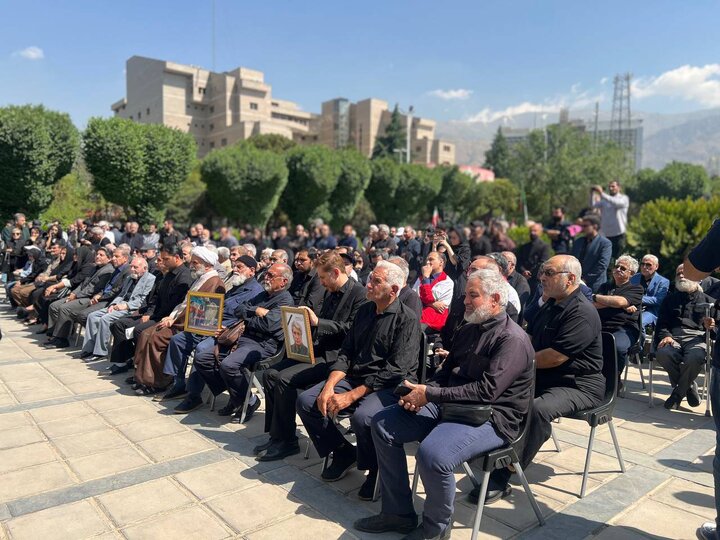 مراسم تشییع پیکر بهروز رضوی در حال برگزاری است