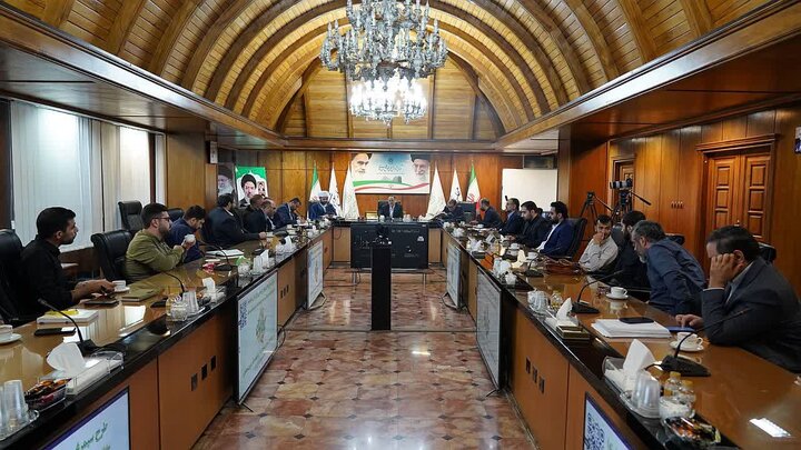 نگاهداری: بعثت حقوقدانان، پیگیری دعاوی حقوقی علیه جنایات دشمنان در مجامع بین‌المللی است