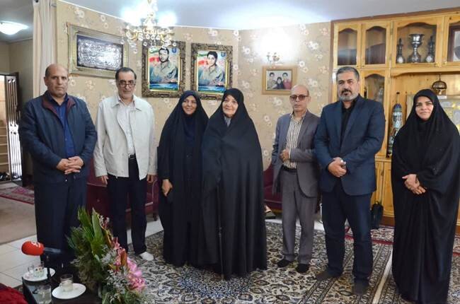دیدار رئیس بنیاد شهید با خانواده شهیدان «طوقانی»
