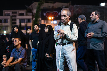 عزاداری شب سوم محرم در میدان انقلاب