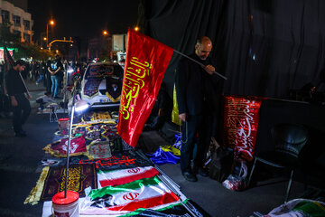 عزاداری شب سوم محرم در میدان انقلاب