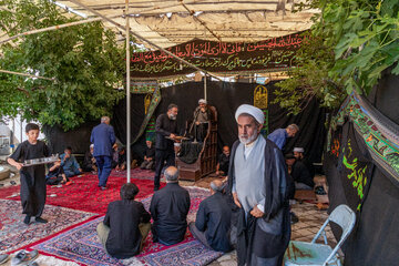 روضه‌های سحرگاهی در حسینیه نوغانی 