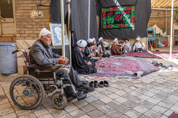 روضه‌های سحرگاهی در حسینیه نوغانی 