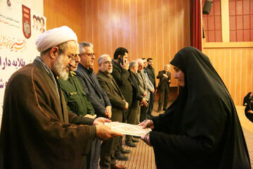 ۵۵  نفر از طلایه‌داران جهادی آمل تجلیل شدند