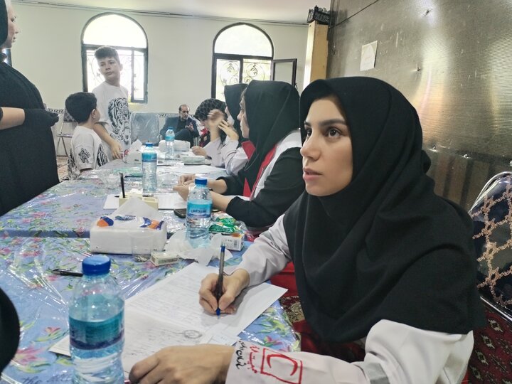 کاروان سلامت هلال‌احمر ورامین ۵۰۰ بیمار نیازمند را رایگان ویزیت می‌کند