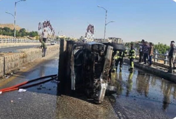 واژگونی و حریق نیسان در شیراز ۶ مصدوم بر جای گذاشت