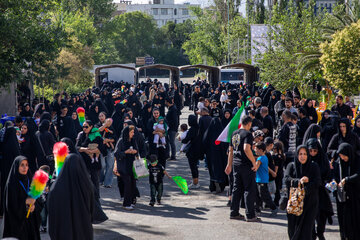 مراسم شیرخوارگان حسینی - تهران