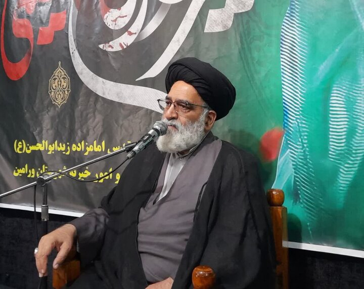همایش شیرخوارگان حسینی با محوریت تبیین قیام عاشورا در ورامین برگزار شد