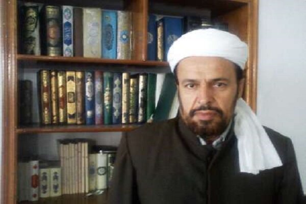 امام جمعه موقت سنندج: کنترل تورم و اشتغال مطالبه اصلی مردم است