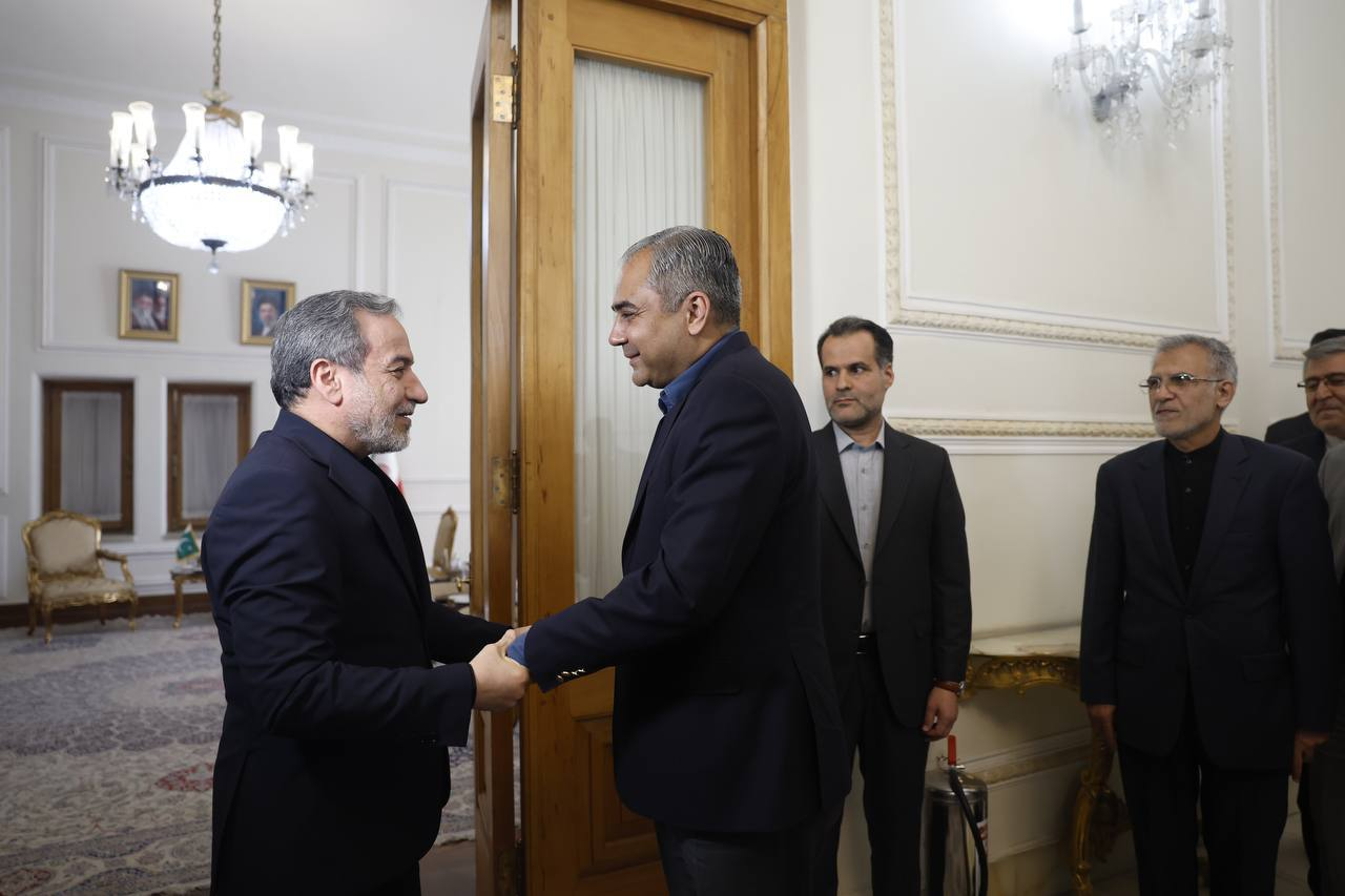 دیدار وزیر کشور پاکستان با عراقچی