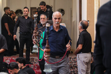روضه‌خوانی ۱۰۰ ساله در خانه ریسمانیان- یزد