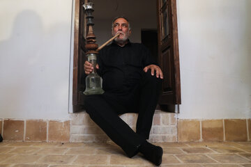 روضه‌خوانی ۱۰۰ ساله در خانه ریسمانیان- یزد