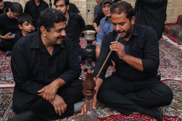 روضه‌خوانی ۱۰۰ ساله در خانه ریسمانیان- یزد