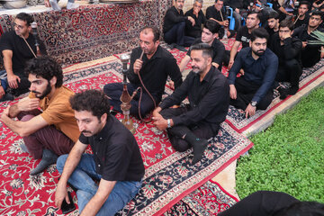 روضه‌خوانی ۱۰۰ ساله در خانه ریسمانیان- یزد