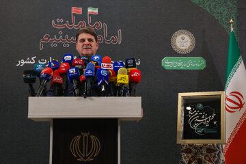 نشست خبری علی زینی‌وند، معاون سیاسی و سخنگوی وزارت کشور