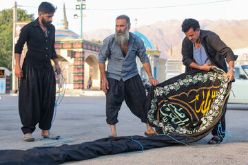 پوش ها باید برای قرار گرفتن بر روی نخل آماده شود.