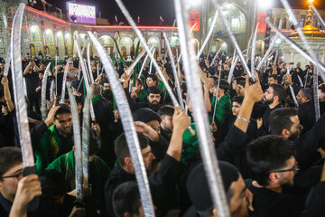 دسته‌ی عزاداری «مشق شمشیر» در قم