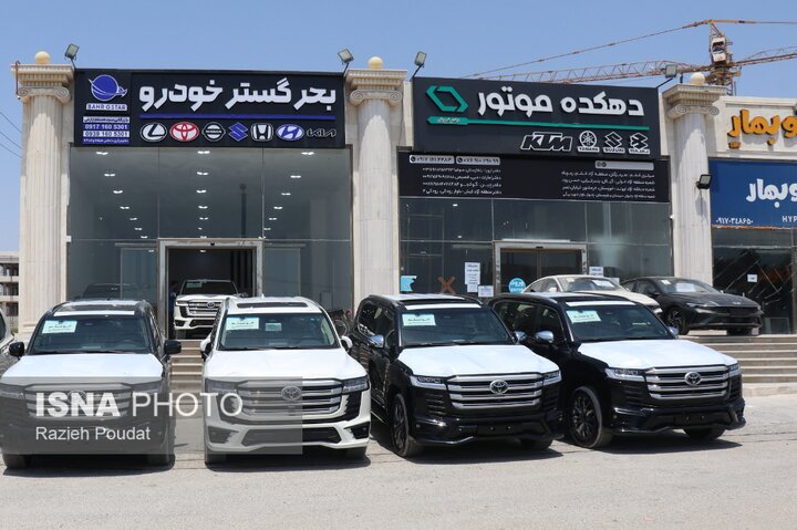 مدیر گمرک قشم خبر داد: آغاز واردات خودروهای کارکرده تا ۵ سال در منطقه آزاد قشم