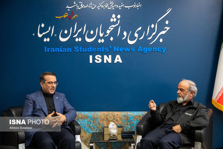 بازدید رئیس سازمان اداری و استخدامی از ایسنا