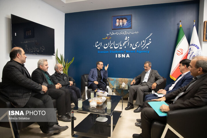 بازدید رئیس سازمان اداری و استخدامی از ایسنا
