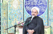 مسئول دفتر نهاد رهبری در دانشگاه آزاد همدان:عاشورا مکتبی برای همه دوران‌هاست