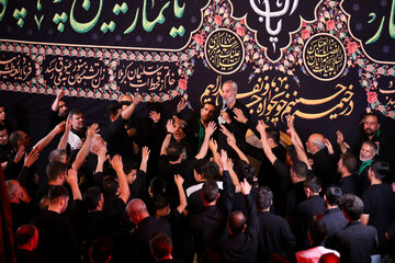 عزاداری شب ششم محرم در حسینیه اعظم زنجان