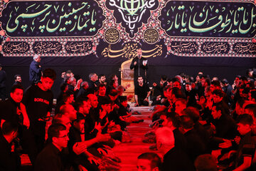 عزاداری شب ششم محرم در حسینیه اعظم زنجان