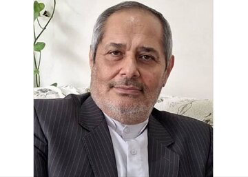 چرا شاعران دوزبانه مهم‌اند؟