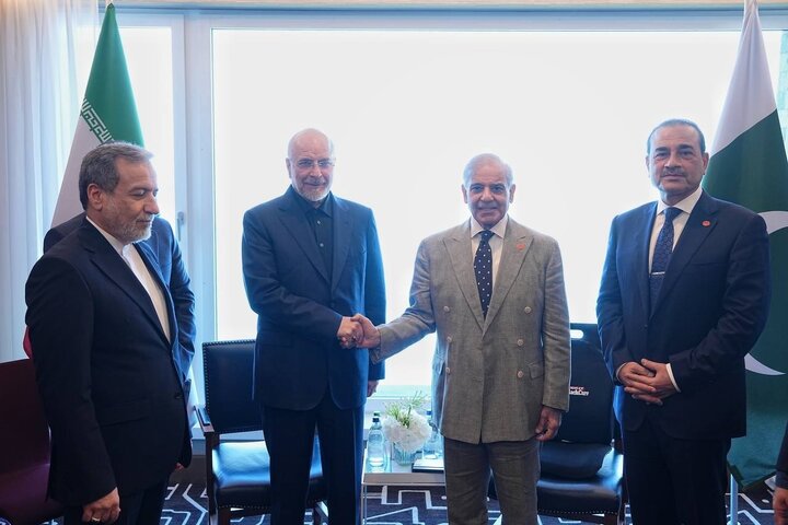 نخست‌وزیر پاکستان روابط با تهران را «برادرانه» خواند