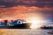 پهلوگیری دومین کشتی کانتینربر ایرانی در بندر شهید رجایی 