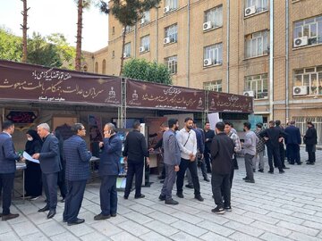 برگزاری نمایشگاه دستاوردهای سازمان ثبت اسناد و املاک به مناسبت هفته قوه قضاییه