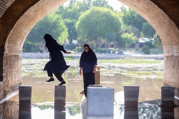 پل تاریخی سی‌و‌سه پل