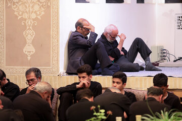 روضه‌خوانی سنتی در بیت سومین شهید محراب «آیت الله صدوقی» - یزد