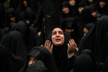 مراسم عزاداری در حسینیه سادات اخوی تهران
