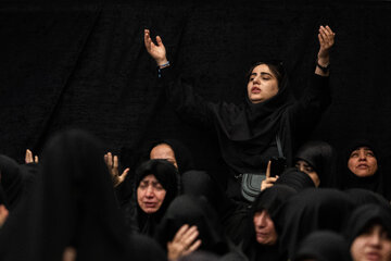 مراسم عزاداری در حسینیه سادات اخوی تهران