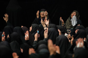 مراسم عزاداری در حسینیه سادات اخوی تهران