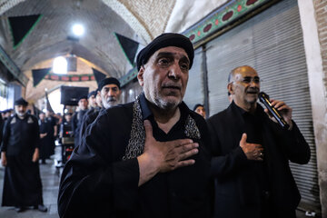 آغاز مراسم عزاداری هیئات حسینی در بازار تبریز