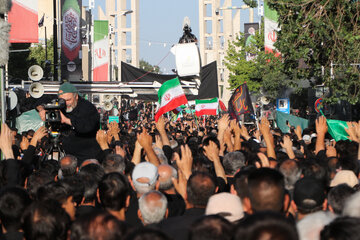 عزاداری پر شور زنجانی ها در یوم العباس