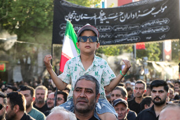 عزاداری پر شور زنجانی ها در یوم العباس