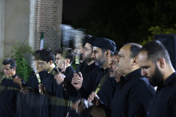 اجتماع عزاداران حسینی - بقعه شیخ امین الدین جبرئیل اردبیل