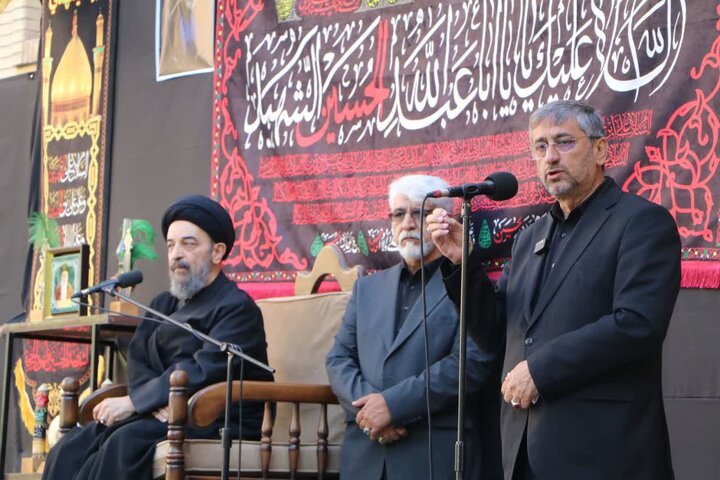 استاندار: کمبود کالا در جنگ، در لرستان وجود نداشت