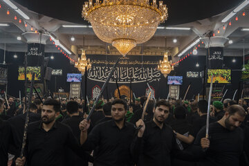 آیین سنتی "مشعل گردانی" شب تاسوعا - مشهد