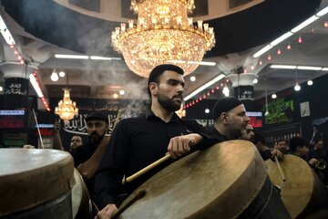 آیین سنتی "مشعل گردانی" شب تاسوعا - مشهد
