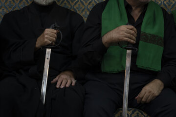 آیین سنتی "مشعل گردانی" شب تاسوعا - مشهد