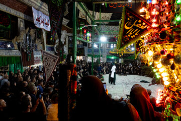 تعزیه‌ امام حسین (ع) در تکیه‌ تاریخی تجریش